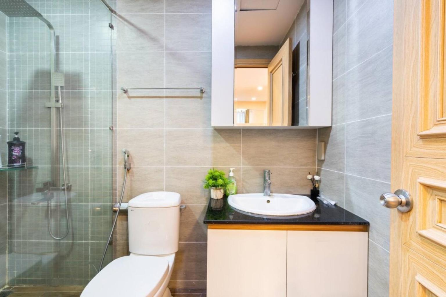 The Rivergate Apartments & Condo Saigon Ho Chi Minh City Exterior photo